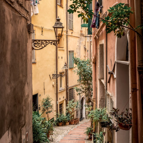 Rues pittoresques de Sanremo, Italie - Les couleurs vives de La Pigna